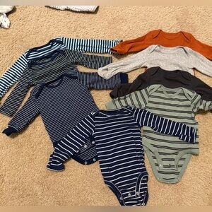 36 Piece 0-3 Month Newborn Baby Clothes Lot